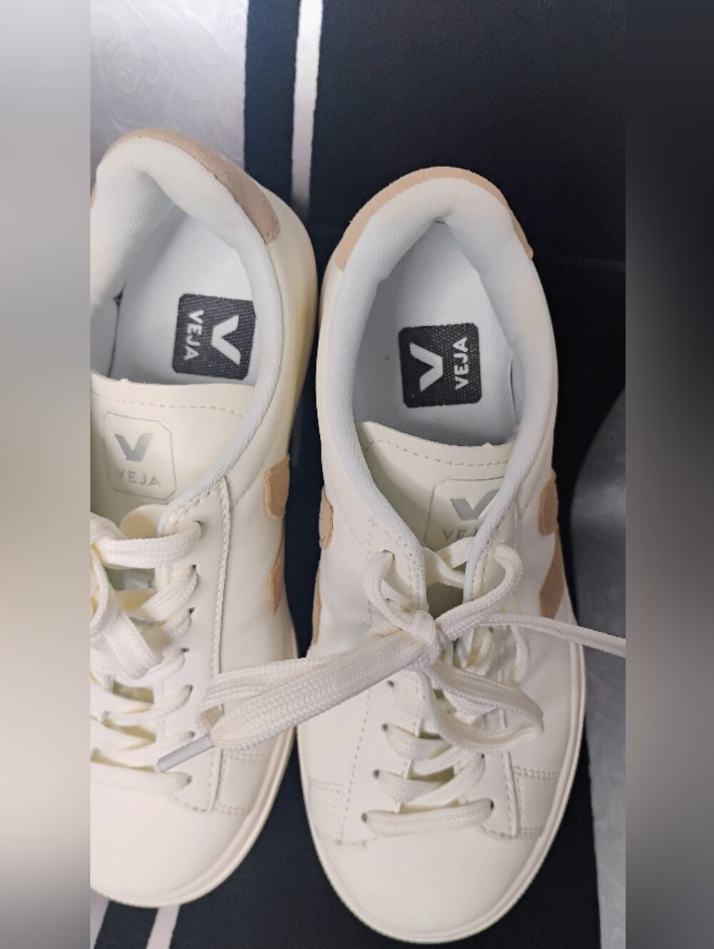Veja Campo Sneaker Shoes Leather Lace Up U.S. Size 6 Women's - Picture 6 of 7